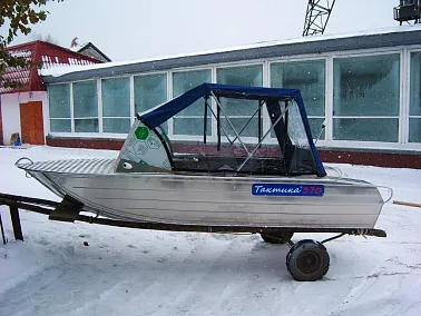 Алюминиевая моторная лодка Тактика-370 Classic