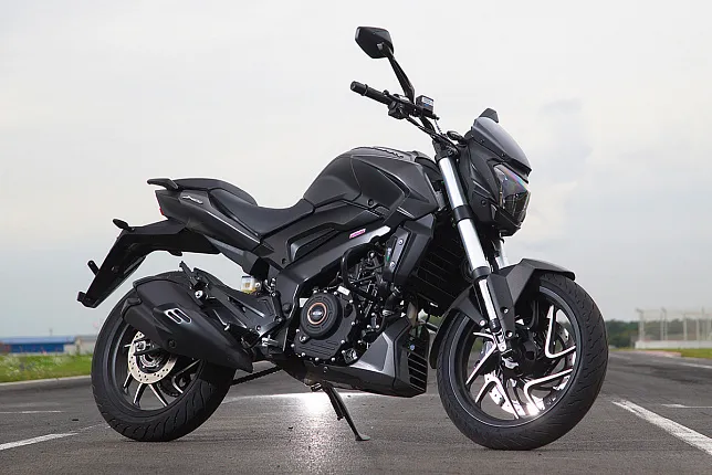Мотоцикл Bajaj Dominar 400 UG